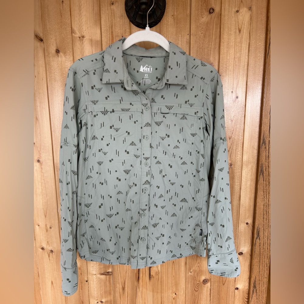 REI CO•OP Women’s Green Long-Sleeve Button Shirt Size XS
